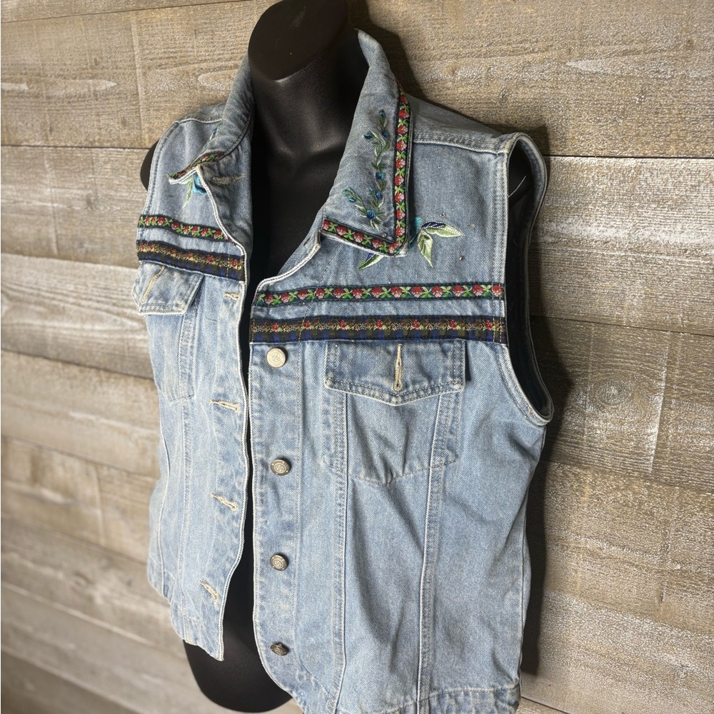 Bill Blass vintage 90d Embroidered flower boho Denim Vest medium - Picture 2 of 7